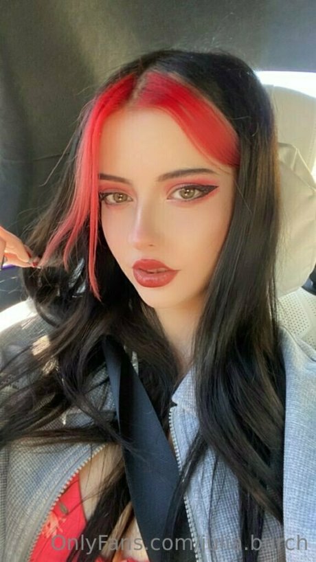 busty onlyfans top galleries