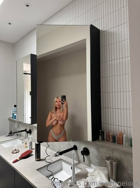 busty teen onlyfans free gallery