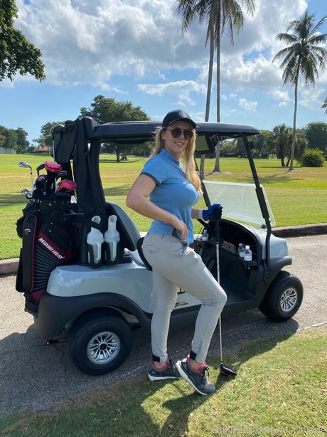 deepthroat princess onlyfans art naked pics