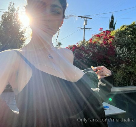 blonde natural onlyfans naked picture