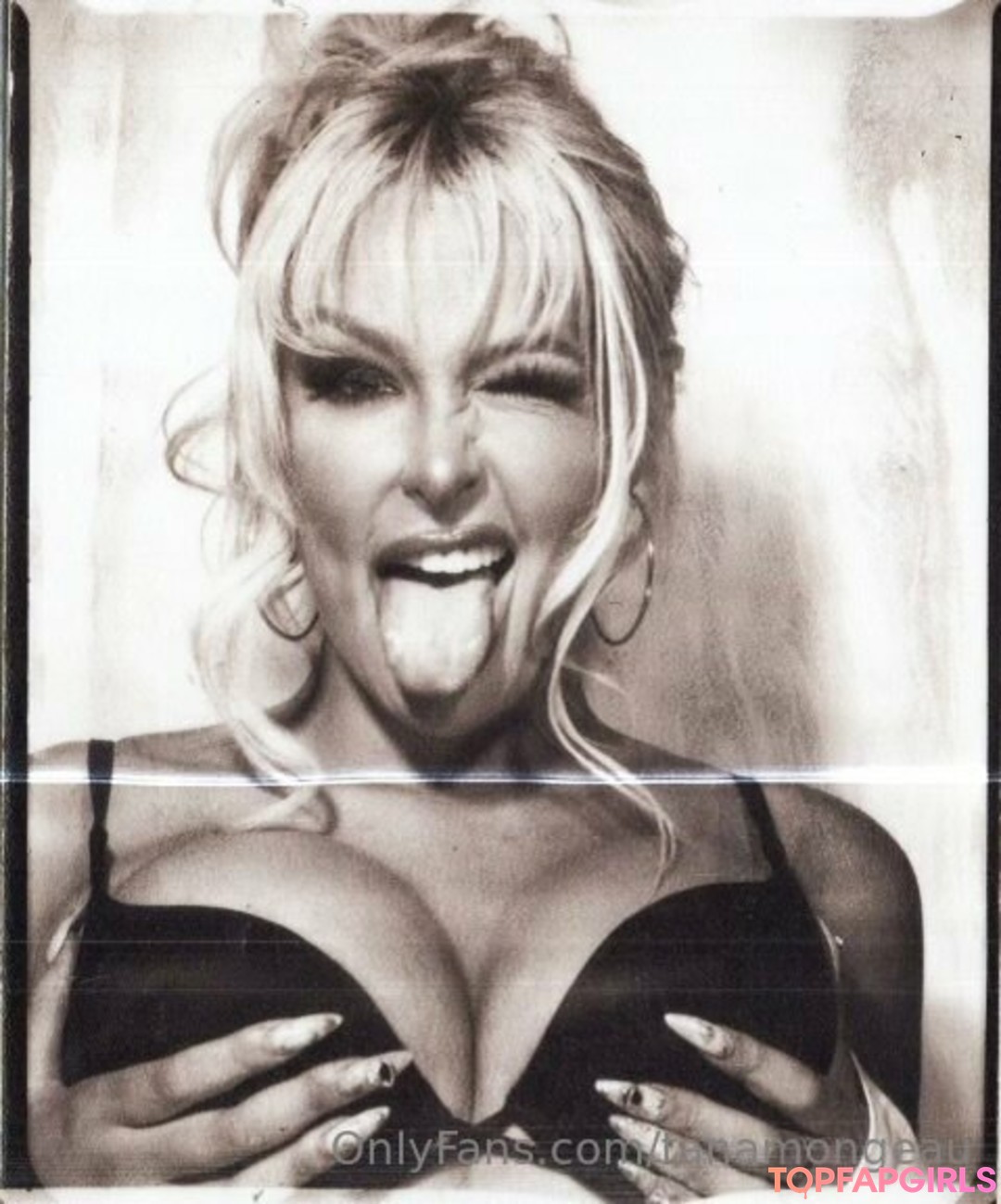 Tana Mongeau beautiful model photos