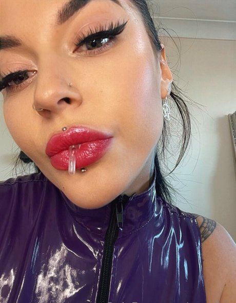 ncaslida erotic pornstar pic