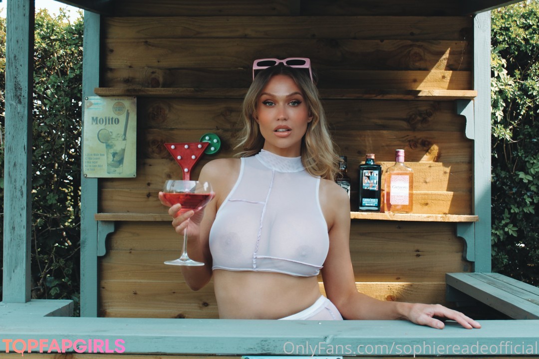Sophie Reade exclusive model photo