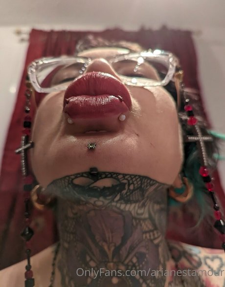 lesbians onlyfans beautiful nude img