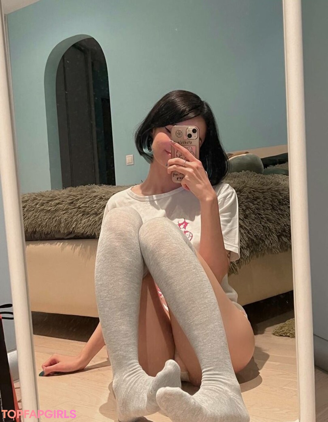 loona hot actress archive