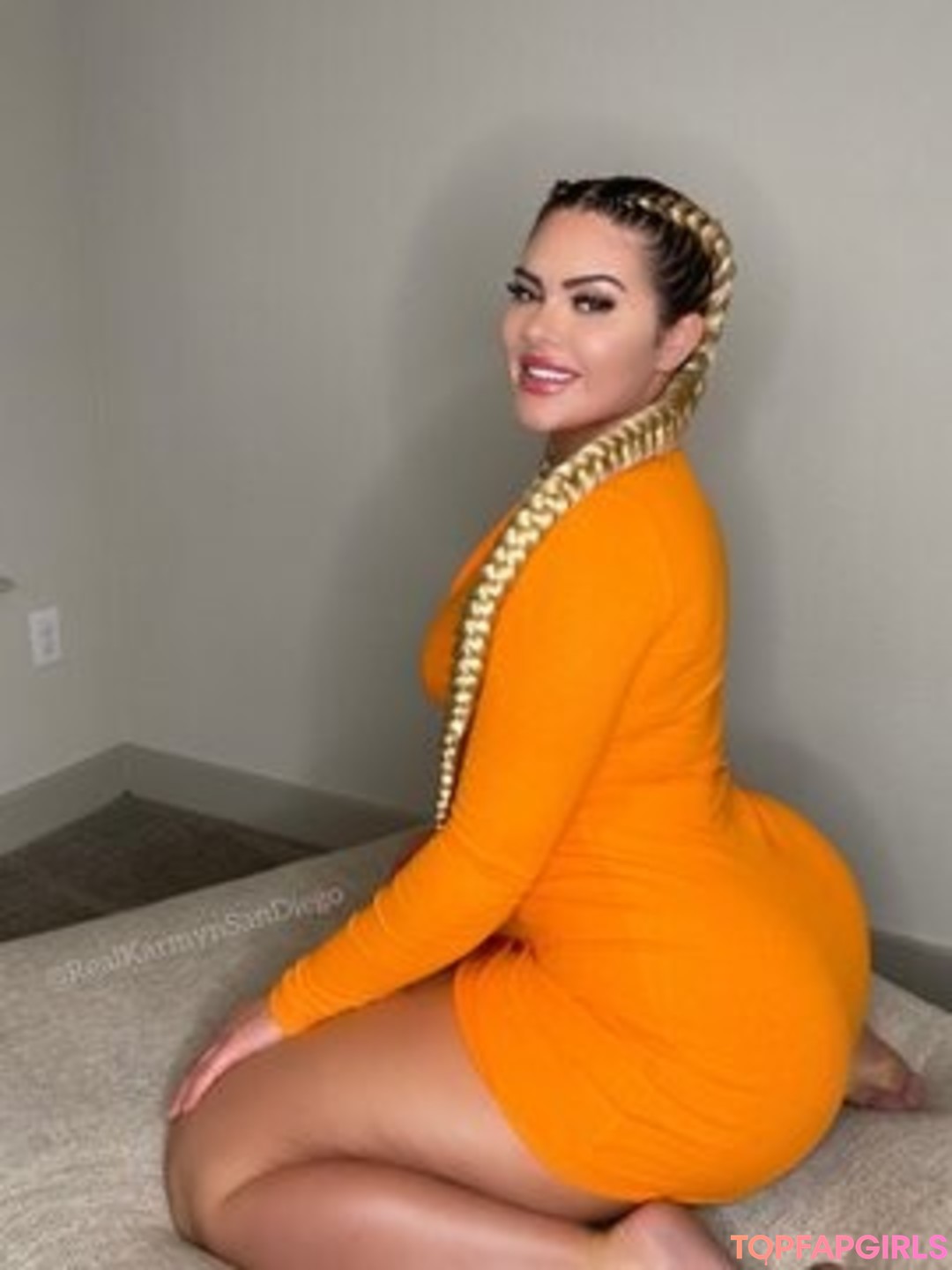 Karmyn Sandiego nude actress pictures