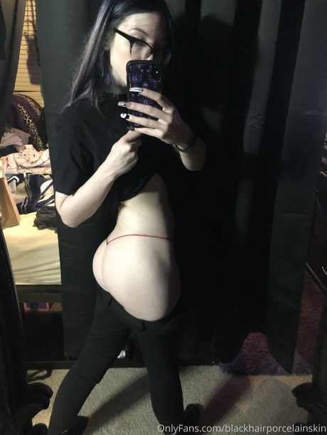 pretty ebony onlyfans art naked galleries