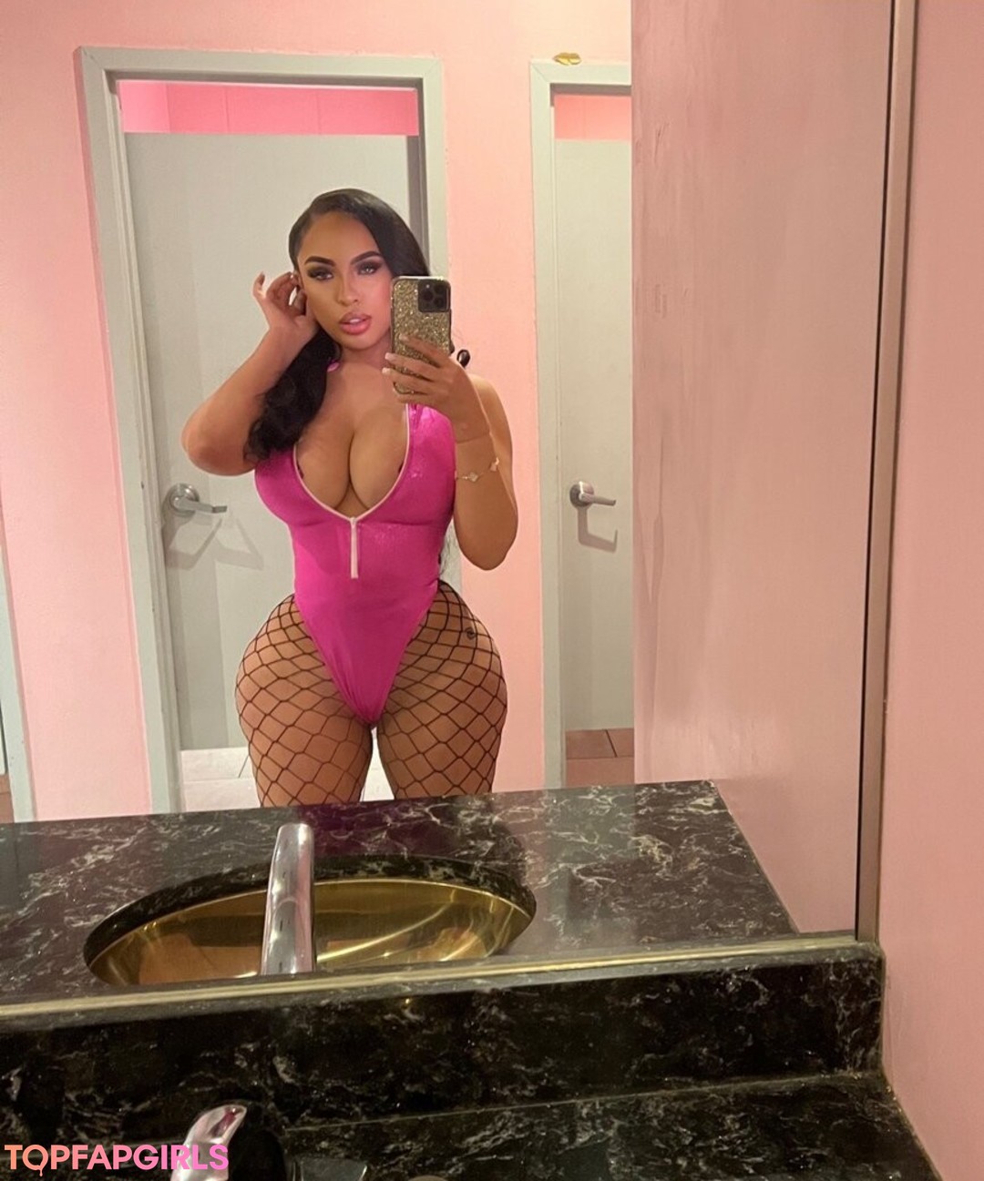 Destiny Skye nice model images