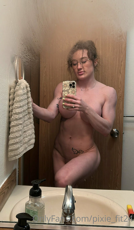 Pixie fit24 model pornographic pics