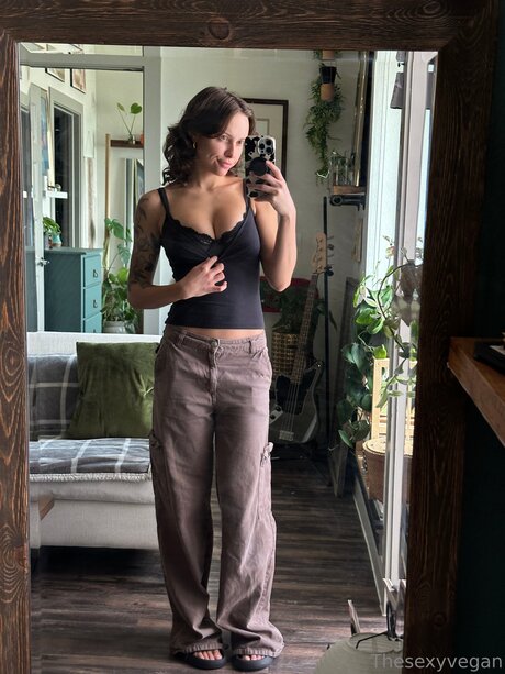 Thesexyvegan pornstar nice photo