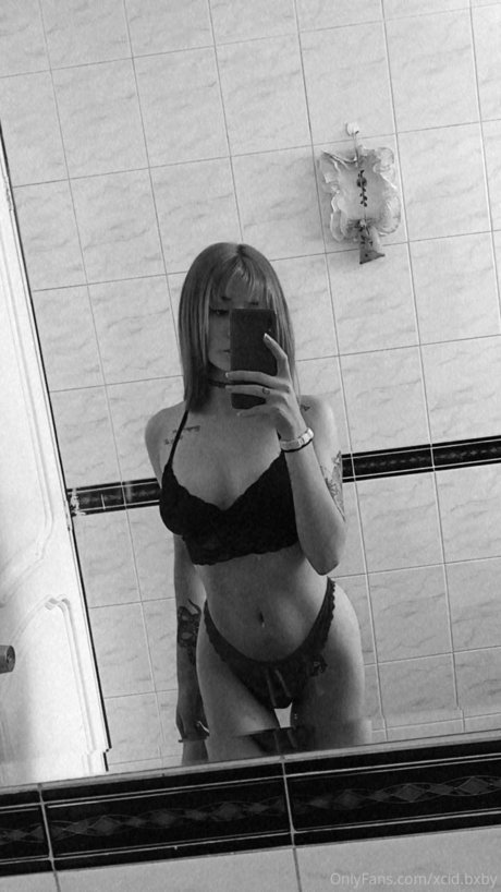 Xcid bxby model sexy photo