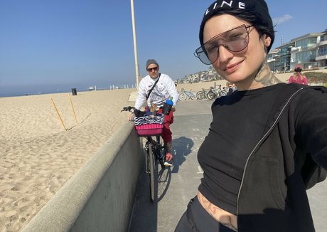 Underwearwolf top profile image