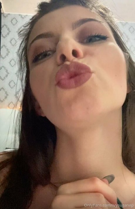 Ivy Sugar top model img