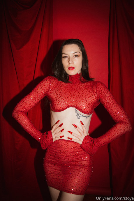 skinny brunette onlyfans sexy pic