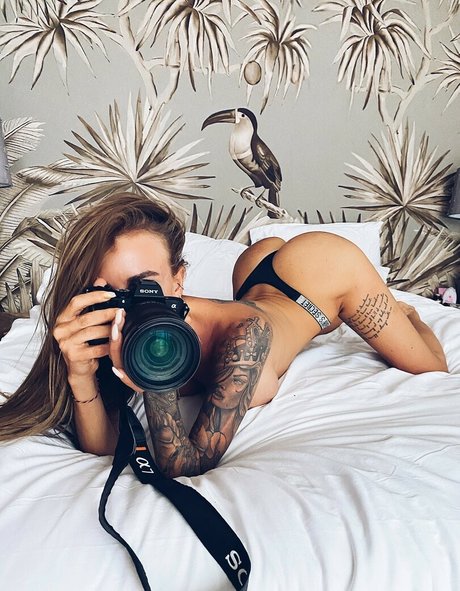 hottest midget onlyfans beautiful nude pic