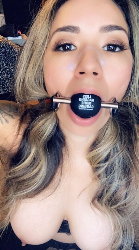 Tiana Camberos star top picture