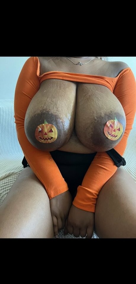 billiondollarboobs star hd photo