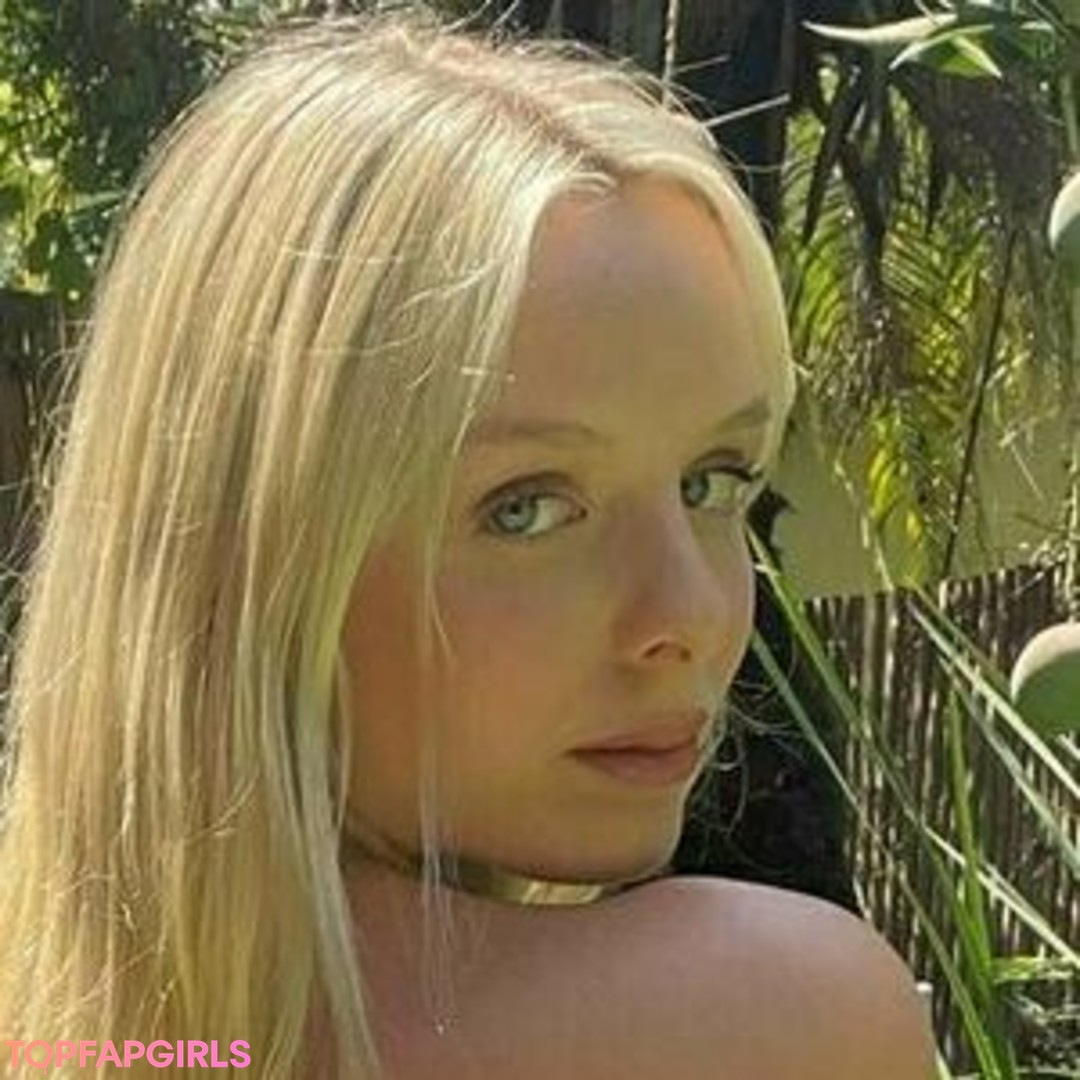 Onlytwinz pornographic actress gallery