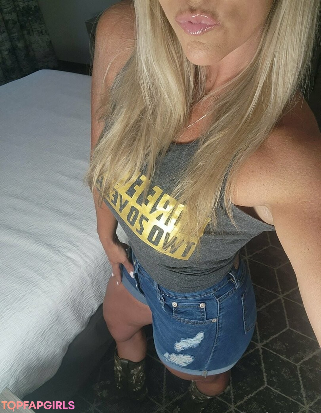 BethAdore free model galleries