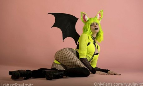 Ryuu Lavitz model xxx photos