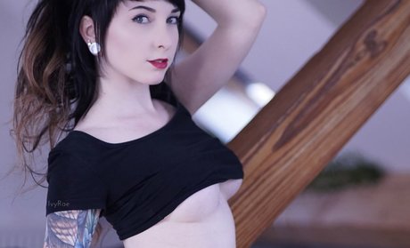 IvyLaura pornstar sex galleries