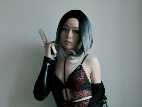 Meowieantoinette model hot photo