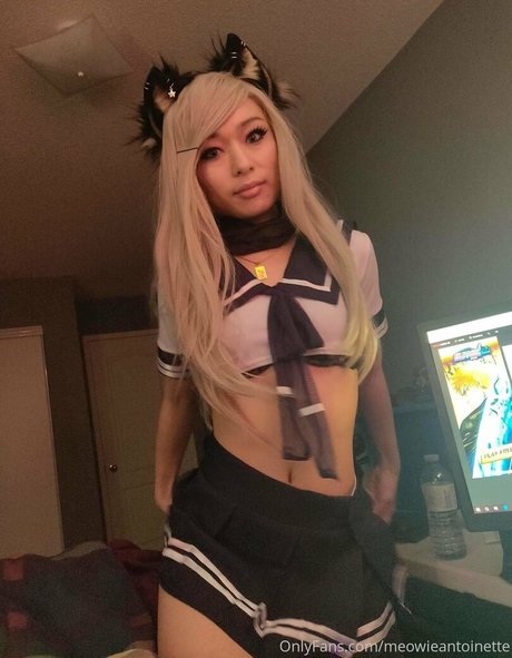 Meowieantoinette pornstar erotic photo