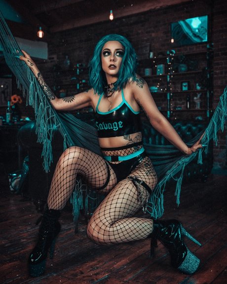 Alessa Savage nice model photos