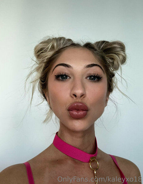 teen topless onlyfans best photo