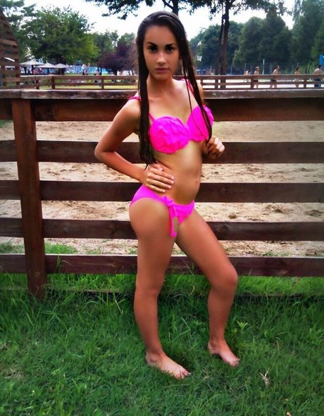 Tinche Bre beautiful model photos