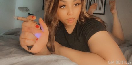 giabentley naked actress gallery