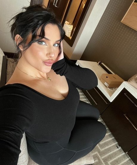 brookebarrows model hd photo