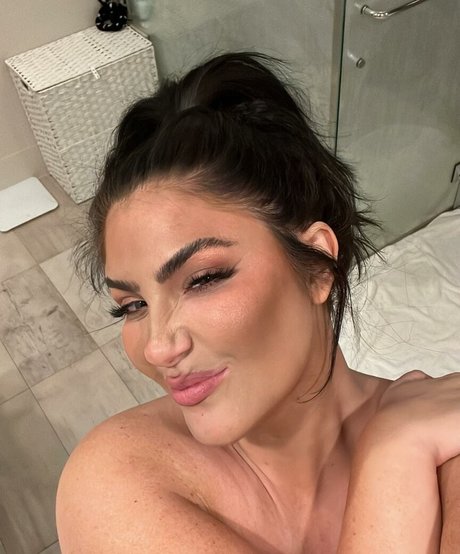 brookebarrows nude model archive