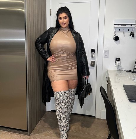 brookebarrows star top img