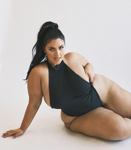 brookebarrows sexy star img