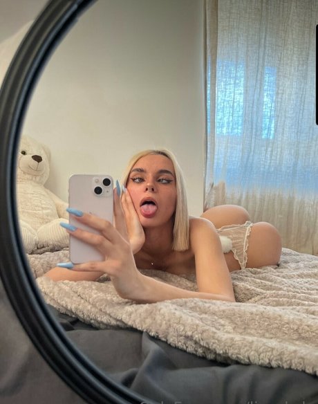 Lina Hsly pornstar high quality img