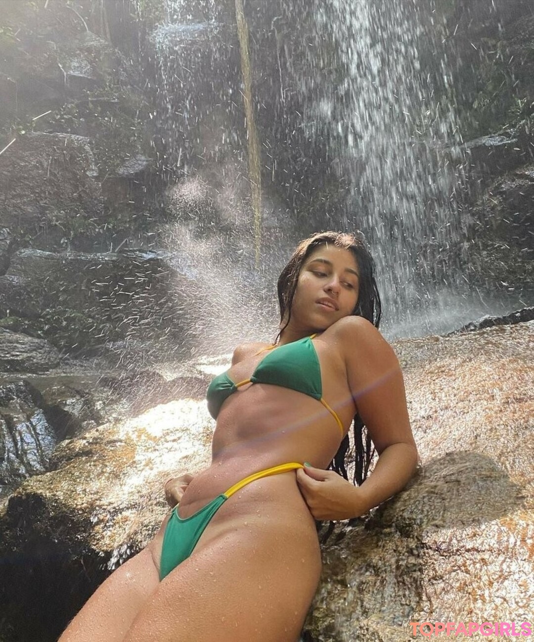 Carol De Lucas star perfect photo