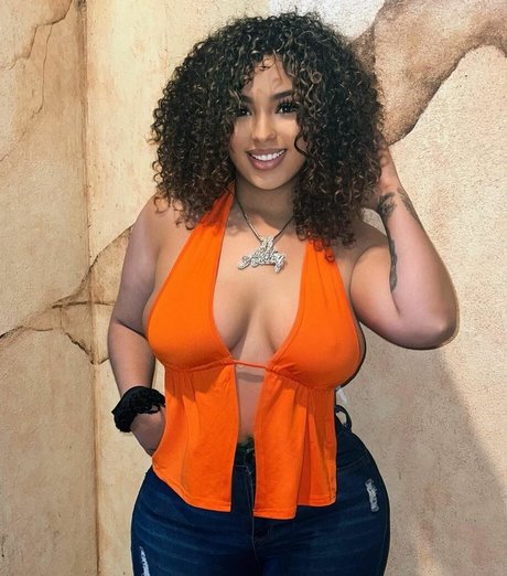 itsashleymedina pornstar adult photo