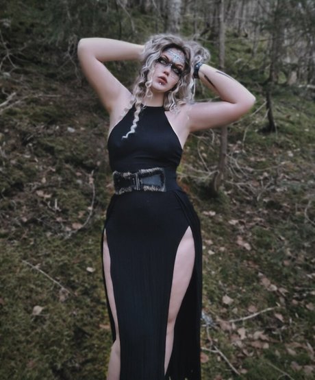 Michelle Nicoletiley model sex img