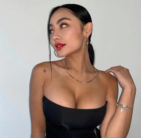 Latalzhang beautiful star photos