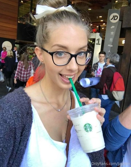 gfejayden star pornographic picture