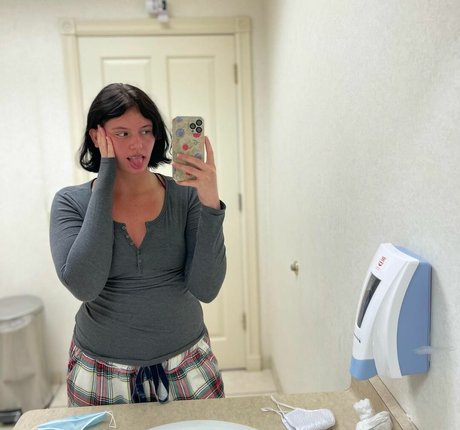 Sierraaa03 star sexy pics