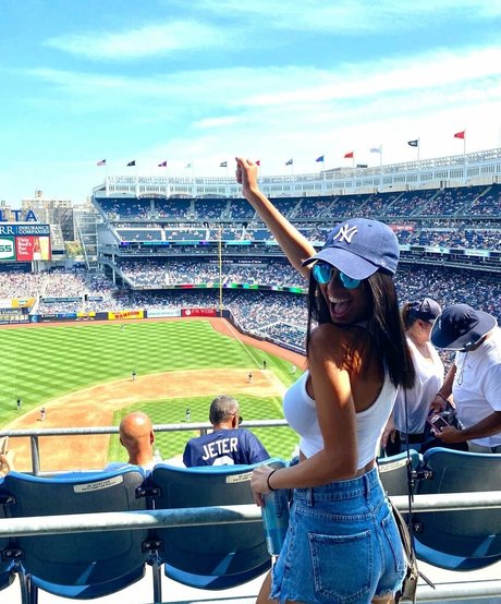 Christina Esposito art model pictures