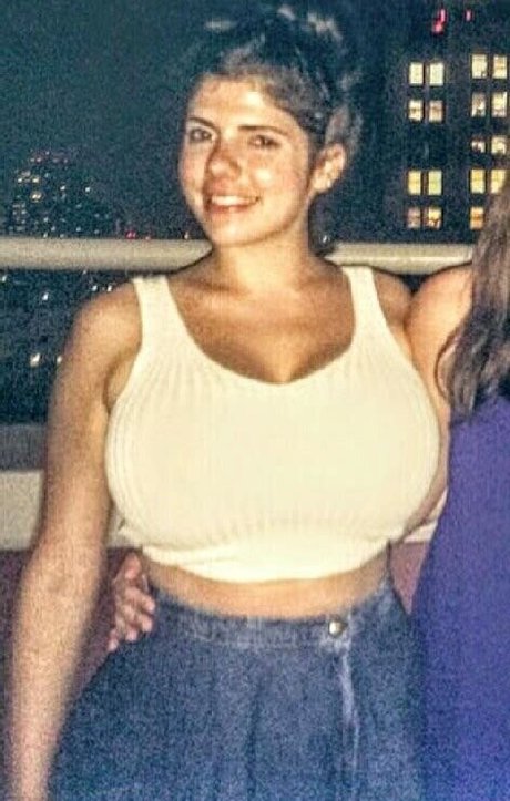 Emily H Barry star nudes photos