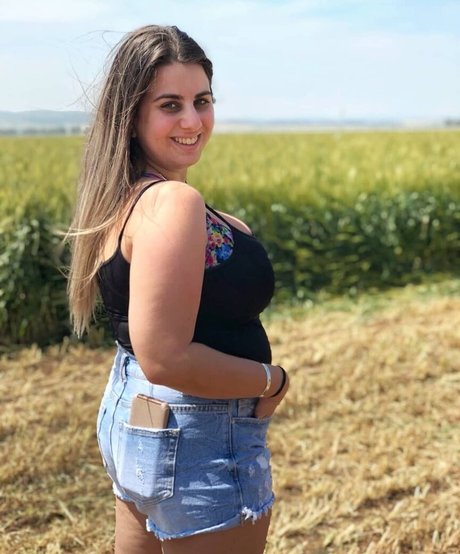 Sapir Sol star perfect gallery