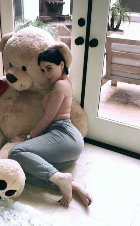 jo ashh nude actress picture