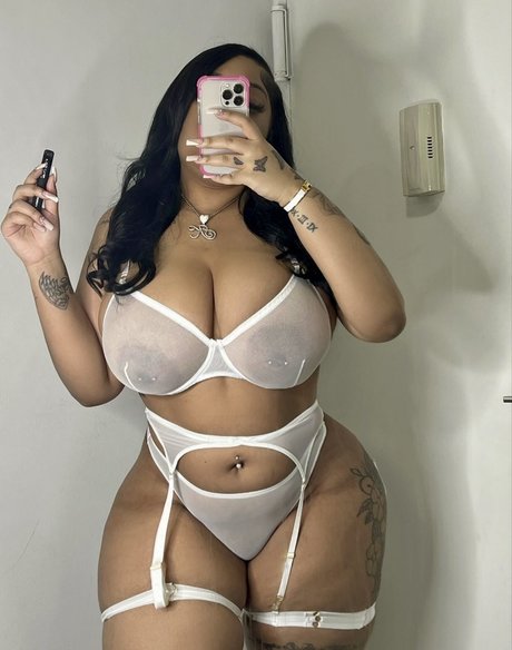 kinkykior exclusive star photos