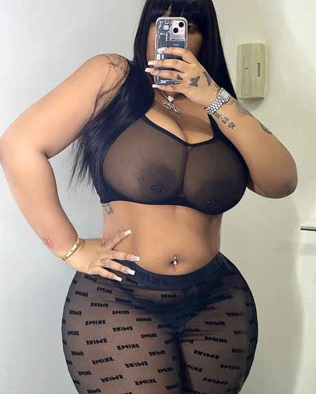 kinkykior sexy star pic