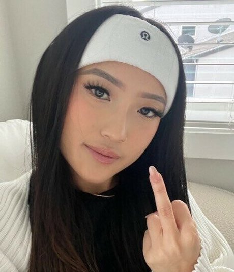 godessjny model pornographic pic