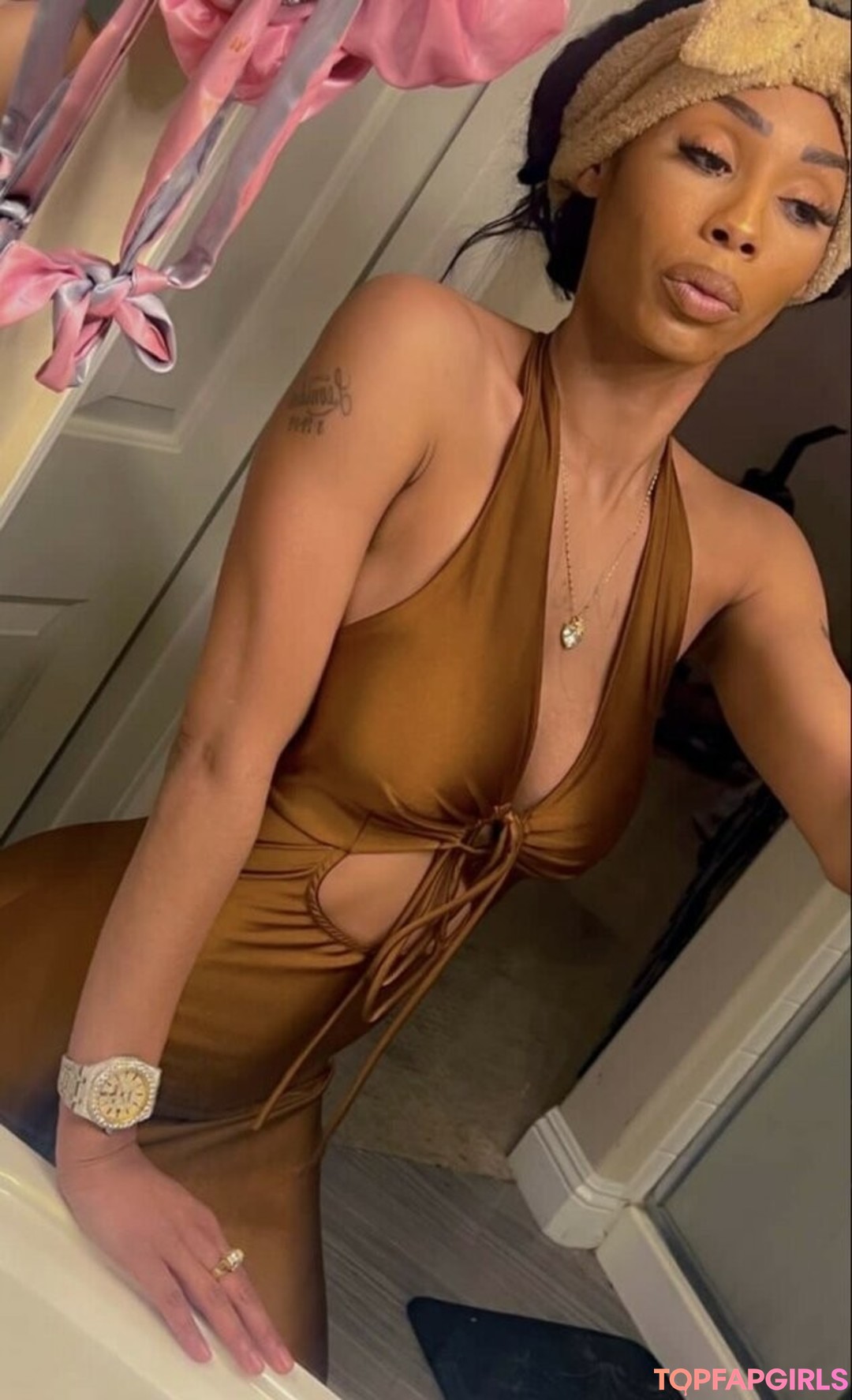 royalty24kt sex model img